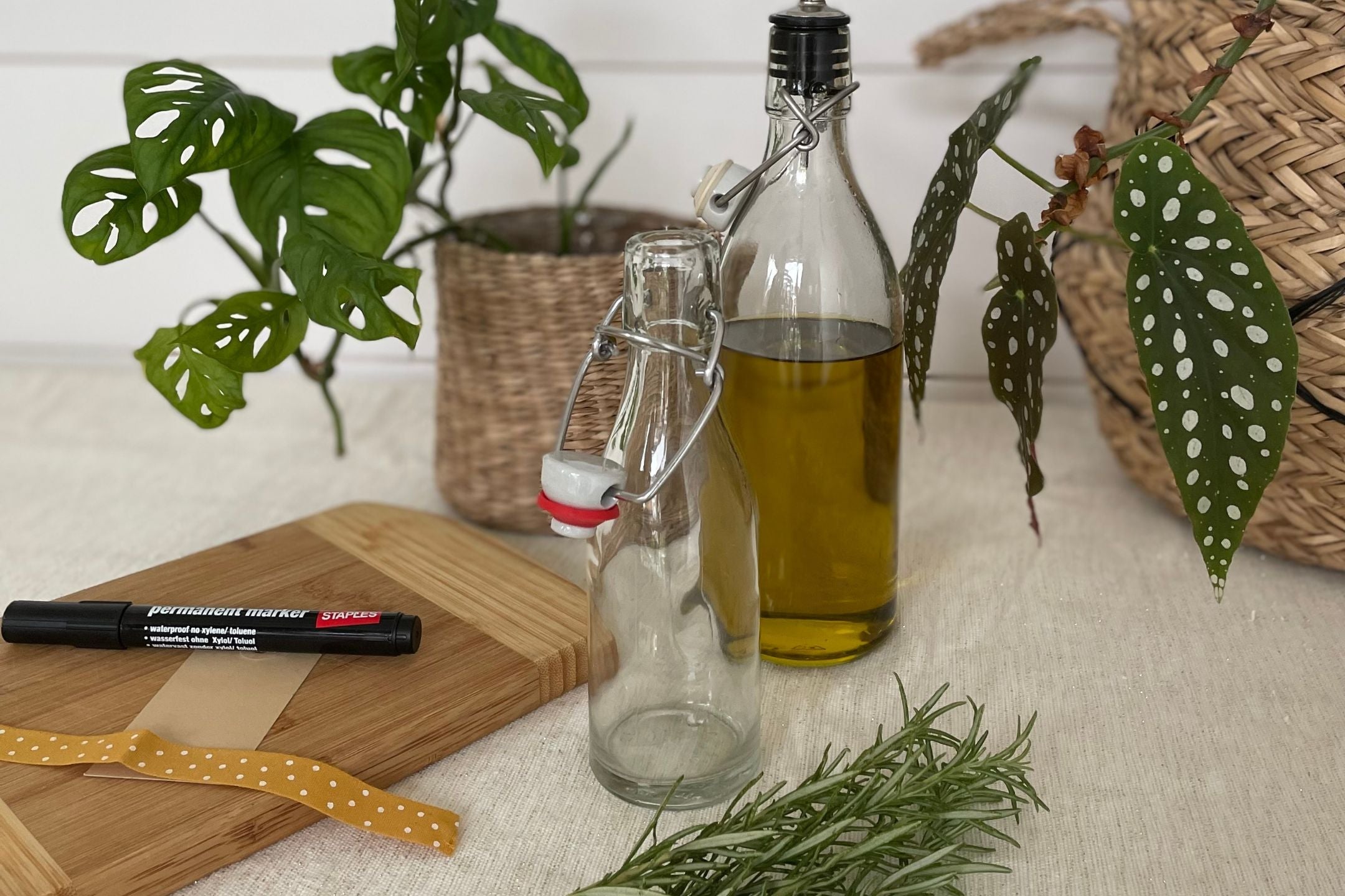 DIY: zelf rozemarijn olie maken